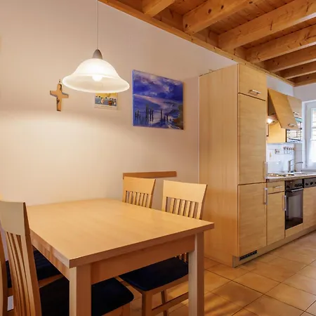 Ferienhaus Cozy Holiday Near The Lake In Rheinsberg