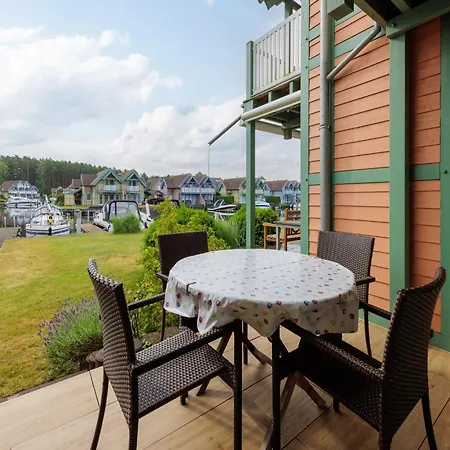 Cozy Holiday Near The Lake In *